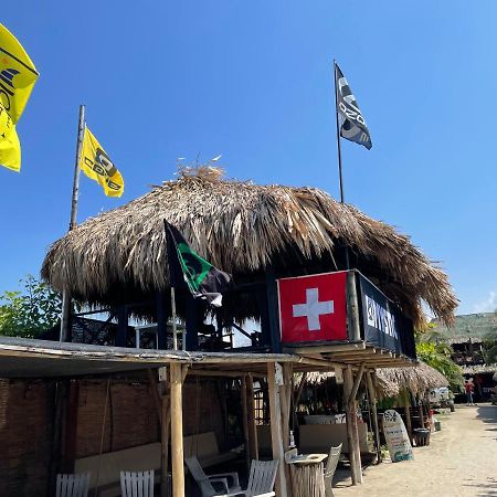 Nativo Kite House Hostel La Boquilla Exterior photo