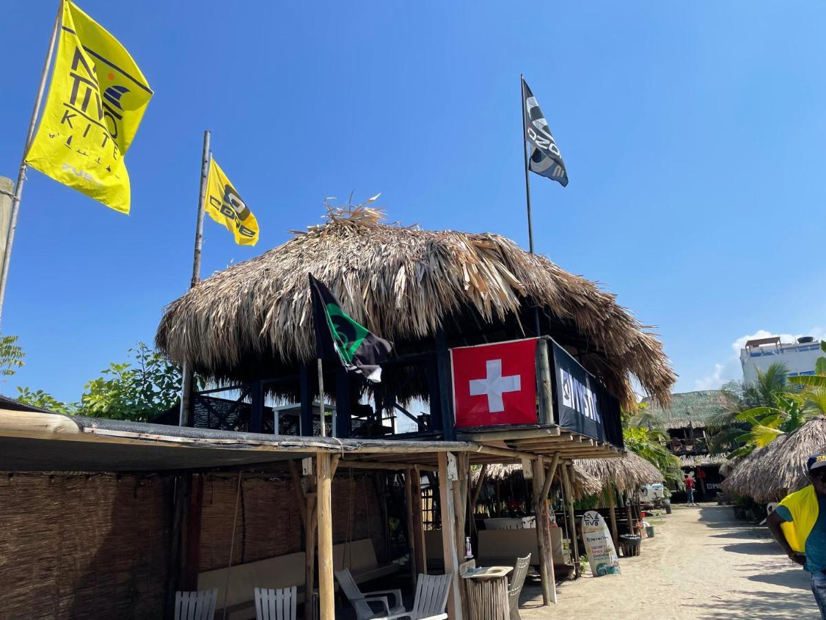 Nativo Kite House Hostel La Boquilla Exterior photo